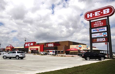 Heb kileen - Residents may have noticed a large black curtain hiding the southwest section of the H-E-B Plus at 2511 Trimmier Road in Killeen.